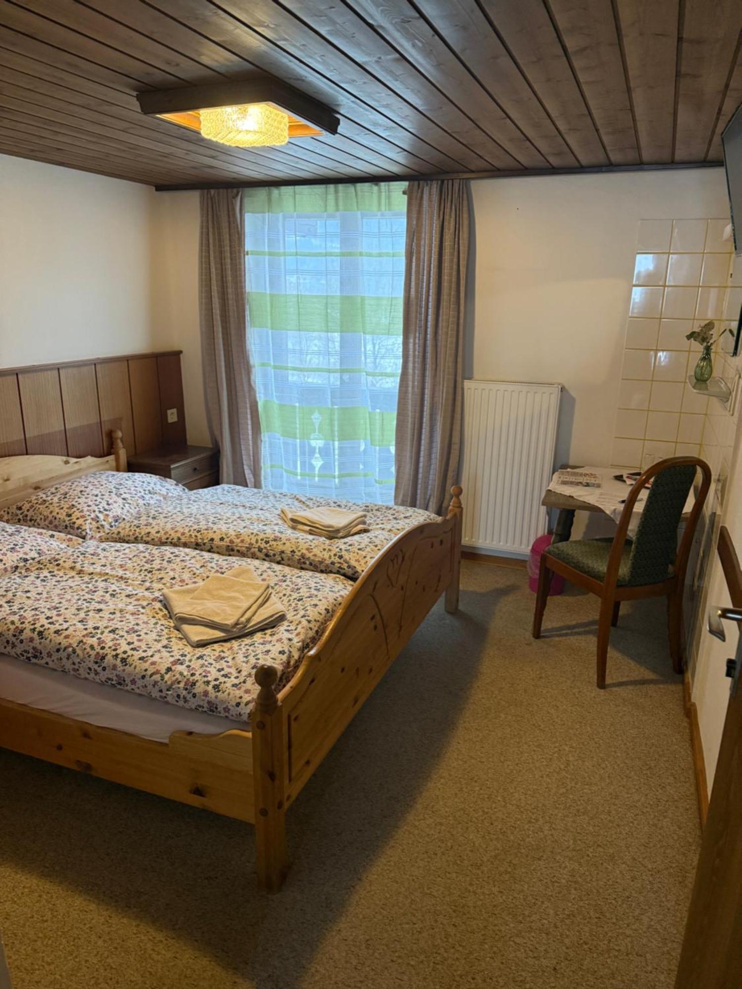 Pension Sonneck Пфарверфен Стая снимка